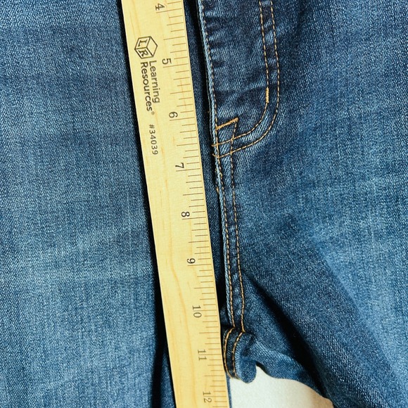 Seven7 Womens Easy Fit Boyfriend Jeans Blue Denim Frayed Hem Size 8 - Picture 11 of 14